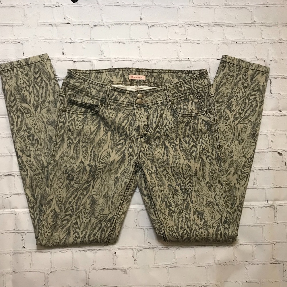 Fire Los Angeles Feather Print Pants